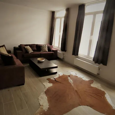 Einstein Apartment *
